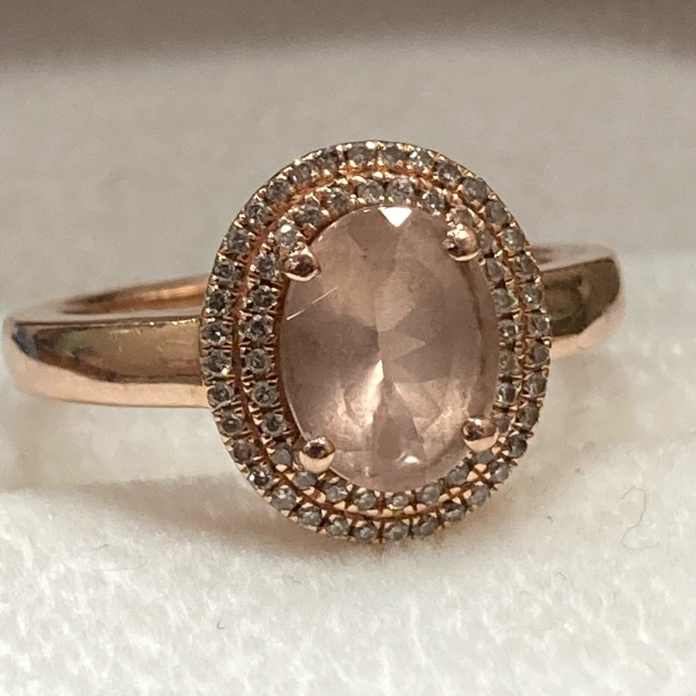 SOLD ✅.  14k Gold Oval Morganite and diamond Halo Ring - Picture 2 of 13